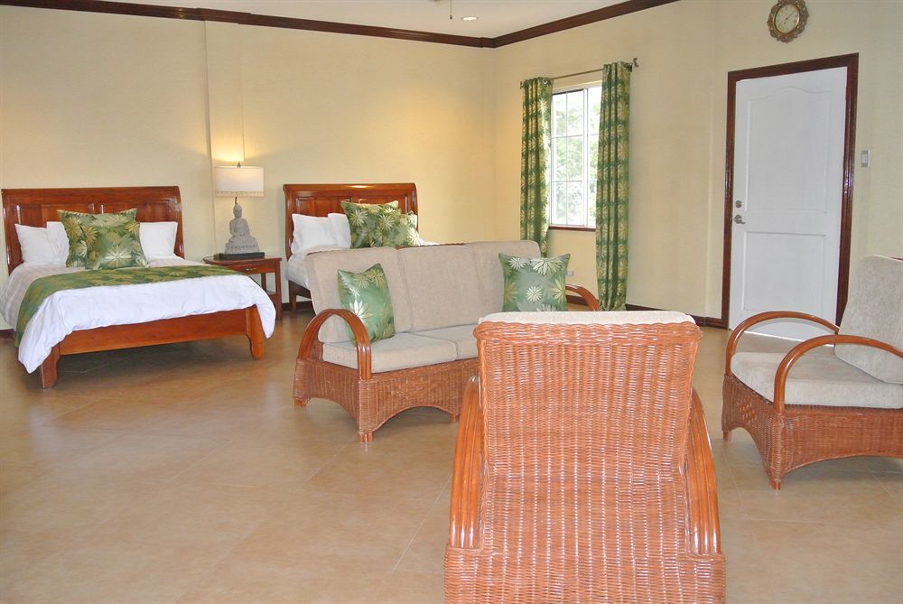 สตาร์ วิว - วิลลา เปโดร บูทิก เวลเนส รีสอร์ต Hotel Dumaguete City ภายนอก รูปภาพ